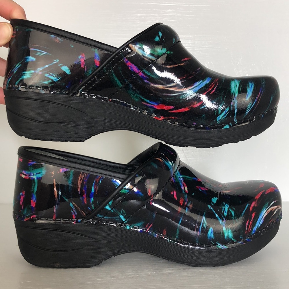 Dansko XP 2.0 Black Leather Clog Colorful Paint Swirl Size EU 37 US 6.5-7